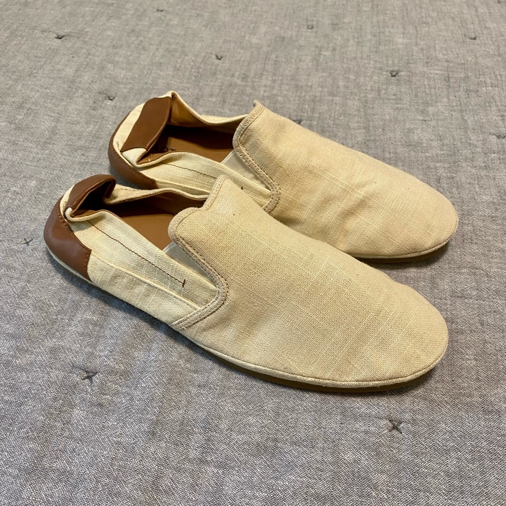 Apt 9 mens slip ons size 10.5